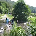 Apartman Le Rouge Gorge Curieux *