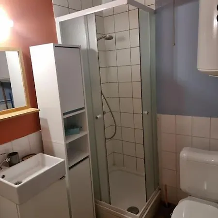 Apartman Le Rouge Gorge Curieux