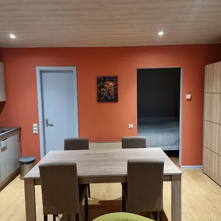 Apartment Le Rouge Gorge Curieux