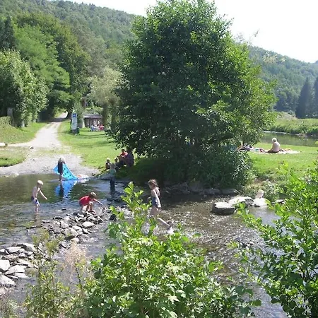 Apartman Le Rouge Gorge Curieux *