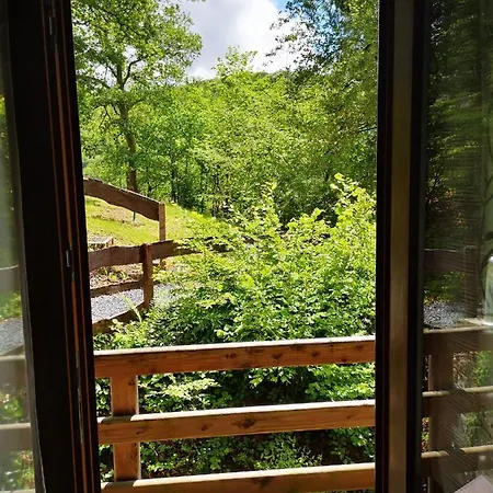 Le Rouge Gorge Curieux Apartment